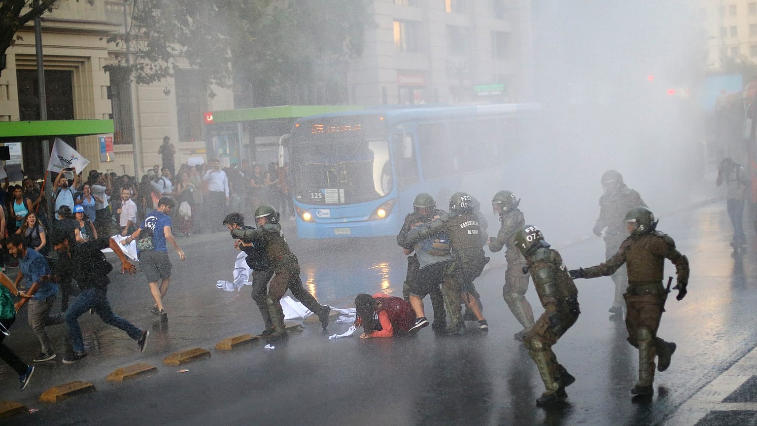 Protestas en Chile tras una decisión del Supremo contra la reforma educativa