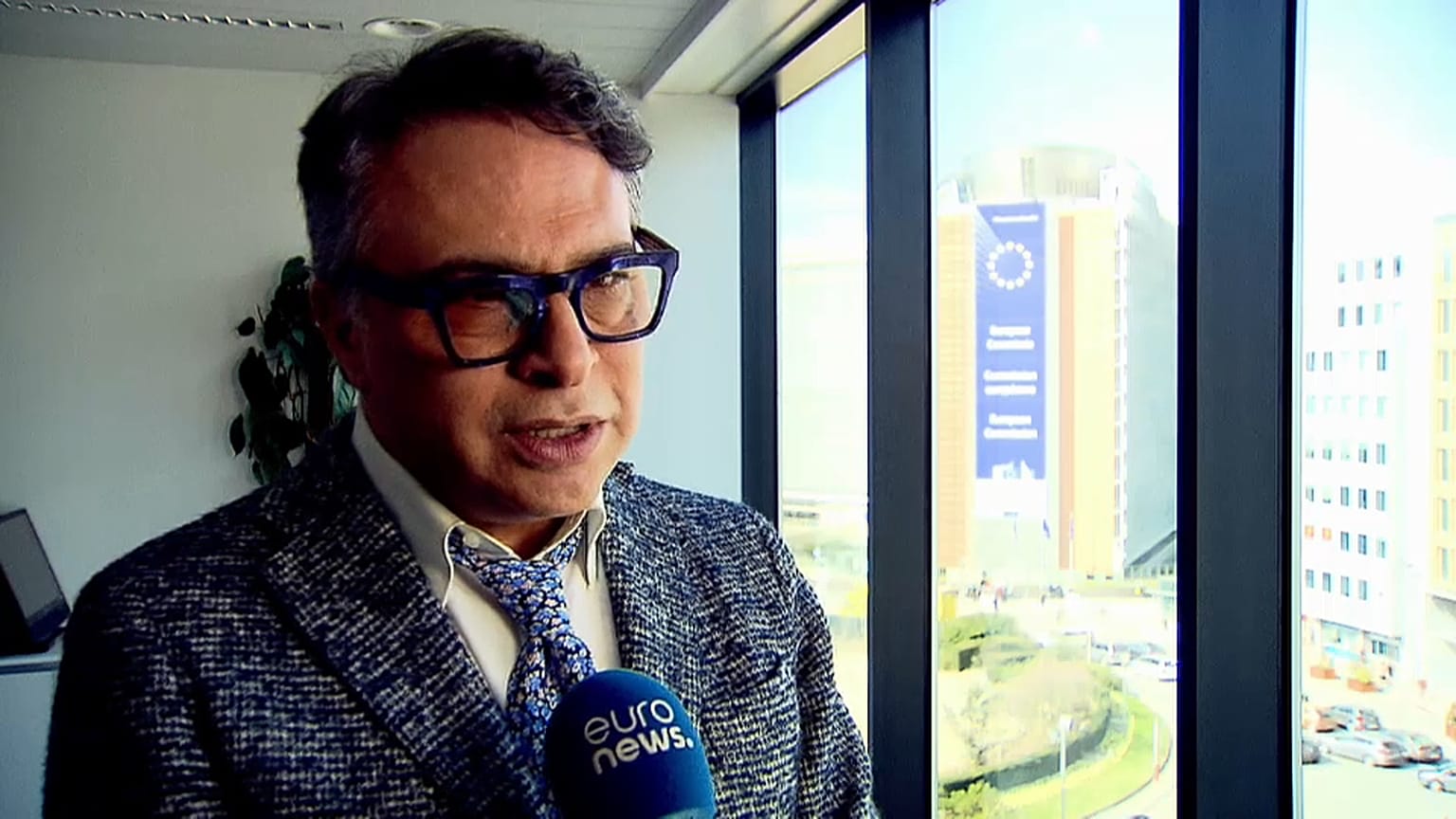 Modedesigner Sansal: "In türkischen Gefängnissen wird gefoltert"