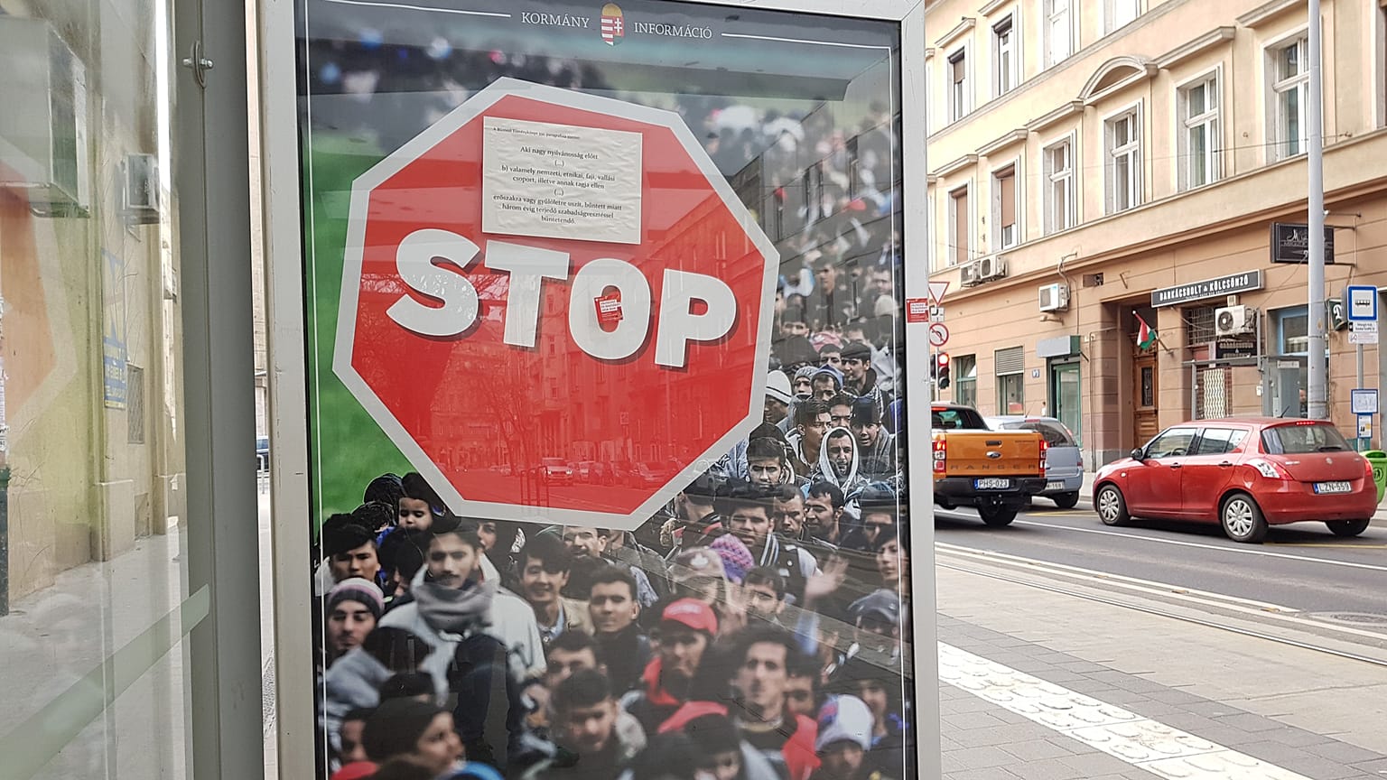Hungarian government rehashes UKIP anti-migrant poster in new ad