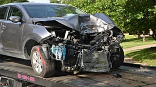 نظام اتصال تلقائي اجباري لإنقاذ حياة السائقين أثناء حوادث الطرقات