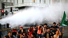 درگیری پلیس با دانشجویان معترض به خصوصی‌سازی آموزش‌عالی در شیلی