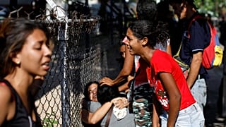  Βενεζουέλα: Δεκάδες νεκροί από φωτιά σε κρατητήρια