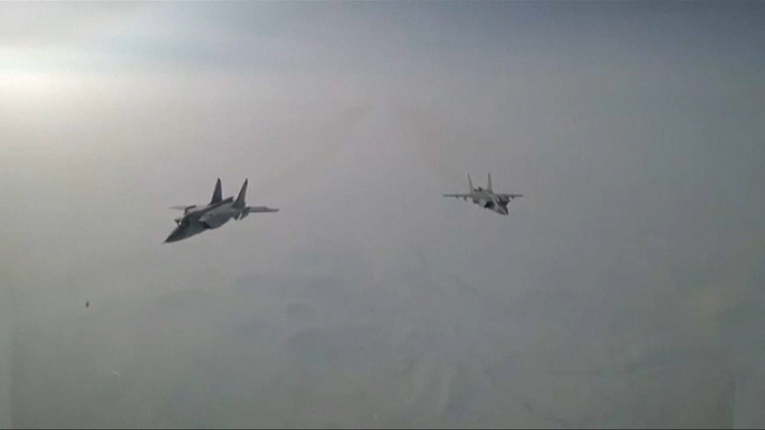 Primer vuelo ruso sobre el Polo Norte hasta Norteamérica