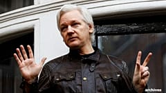 Julian Assange privé d'internet