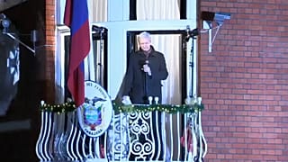 Ассанж без интернета