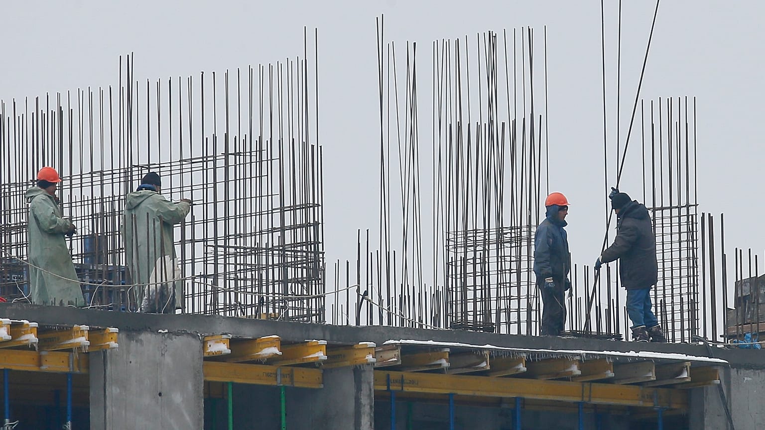 Bajan los salarios, pese a la recuperación económica
