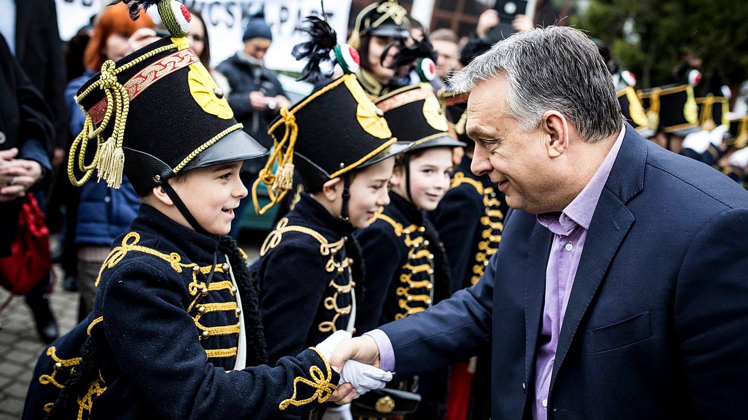 Megbírságolta a választási bizottság Orbán Viktort