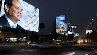 الإصلاحات الاقتصادية الصارمة والاستقرار السياسي وراء مساندة رجال أعمال مصرييين للسيسي