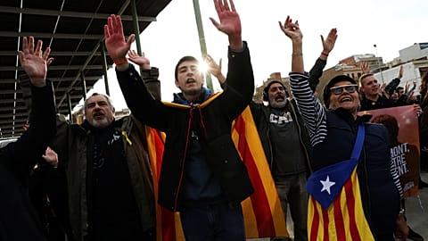 No Comment: Barcelona protestosu, El Salvador'da ilginç gelenek