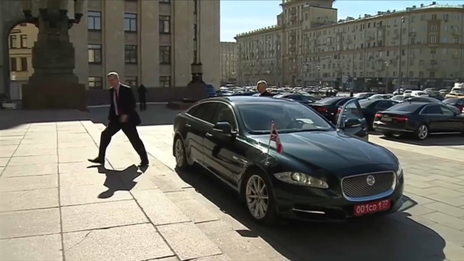 Rusia responde expulsando a 150 diplomáticos de su territorio