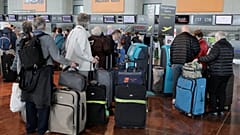 Χάος από τις απεργίες στις αερομεταφορές