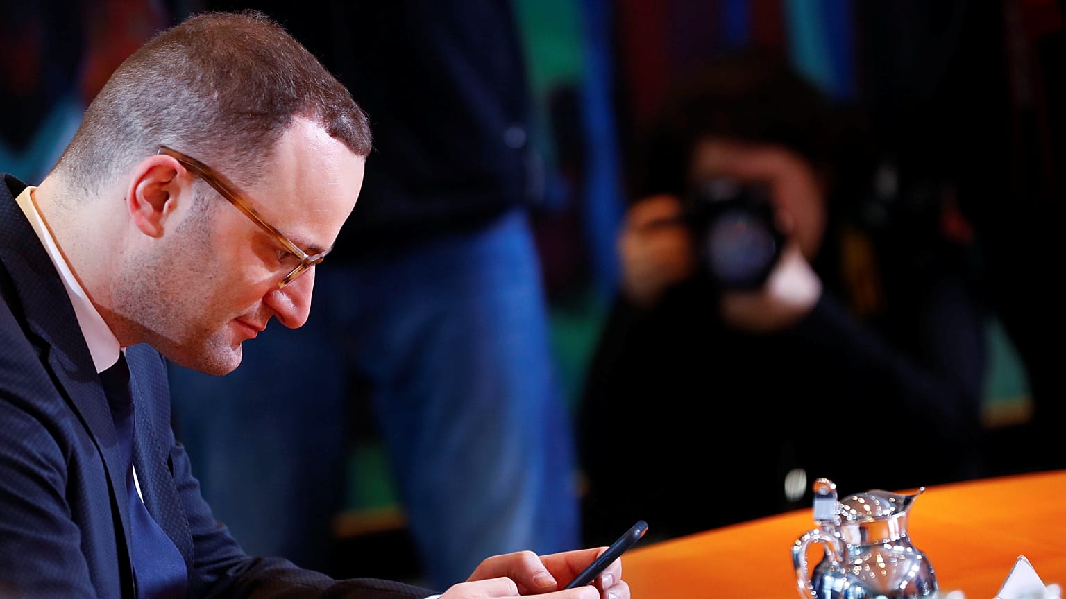 17.000 Jobs: Spahn will Pflegekräfte aus dem Ausland