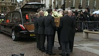 Cambirdge: i funerali di Stephen Hawking