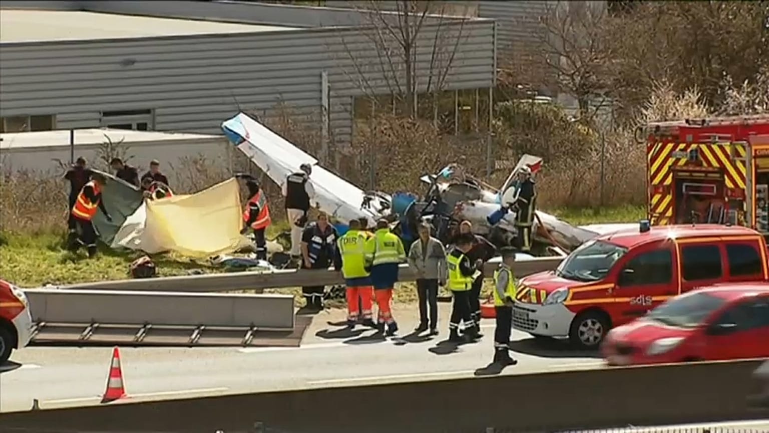 Dois mortos em acidente com avião em França