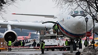 Российские дипломаты вернулись из США