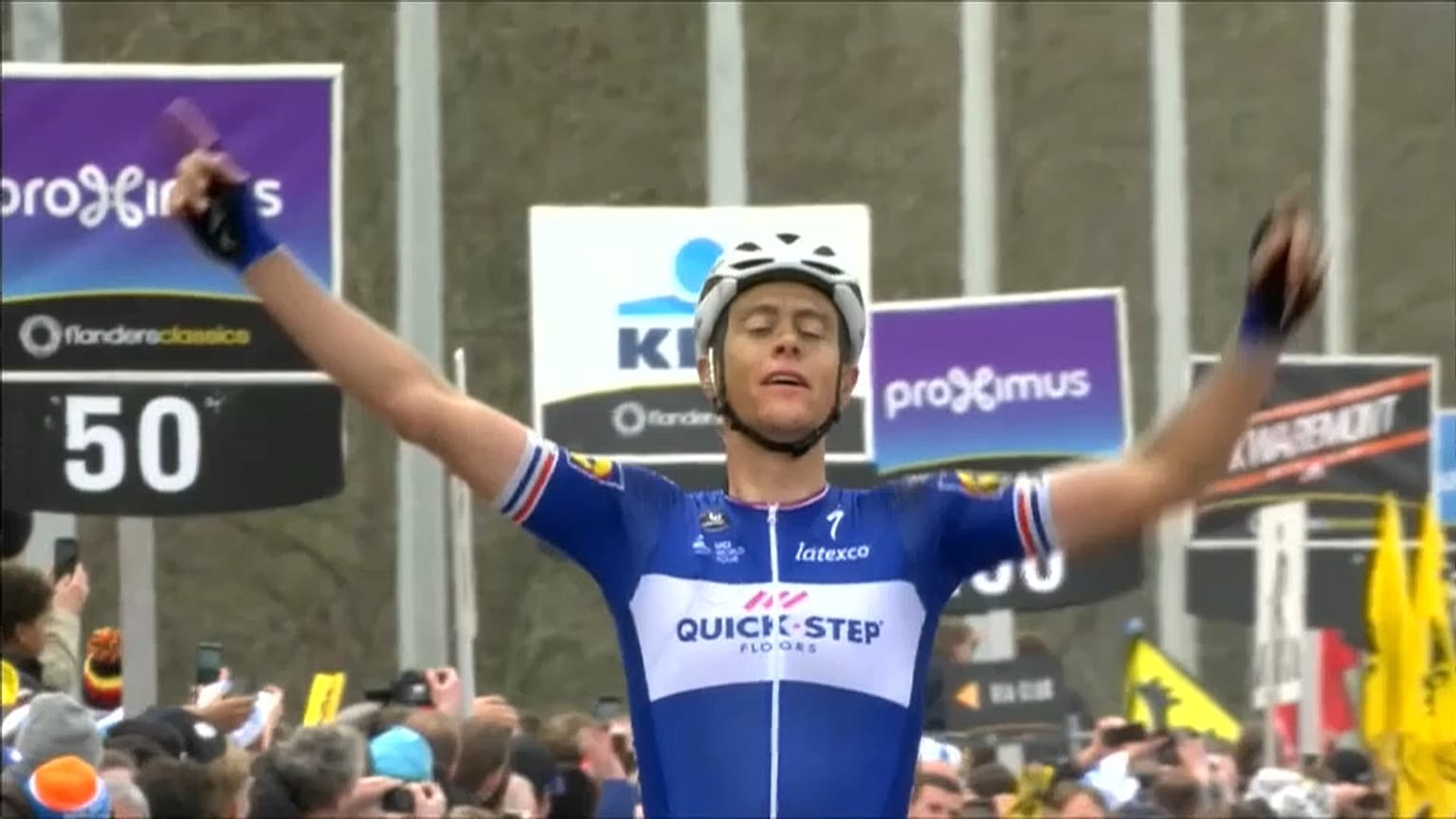 Niki Terpstra vence Tour da Flandres