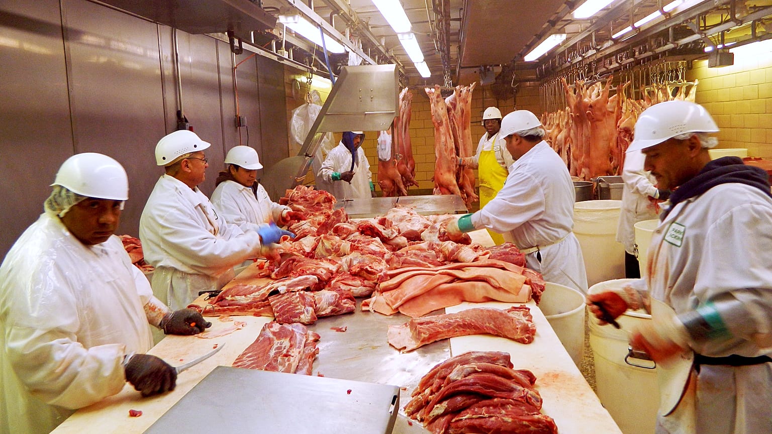 China impõe tarifa de 25% a 128 produtos de importação norte-americana