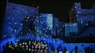 قلعة القدس تحكي تاريخ "الملك داود" بالصوت والضوء