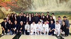 دیدار رهبر کره شمالی با خوانندگان پاپ کره جنوبی بعد از کنسرت «بهار می‌آید»