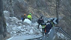 Оползень в Италии: 2 человека погибли