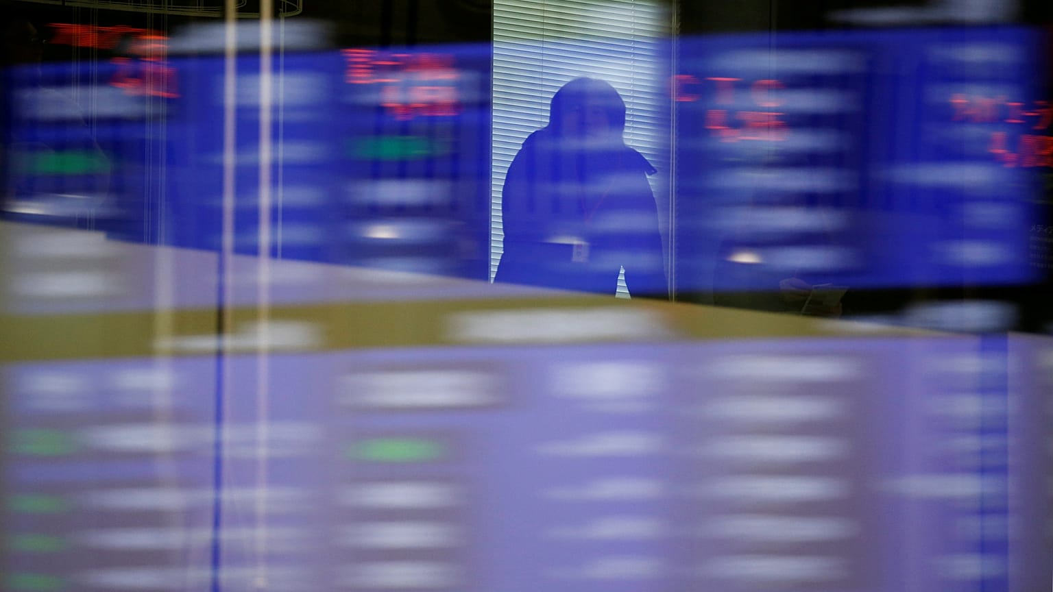 Dazi, giù anche la borsa di Tokyo