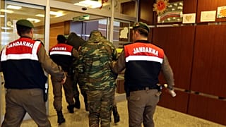 Kάρτες με ευχές στους Ελληνες στρατιωτικούς στις φυλακές της Αδριανούπολης