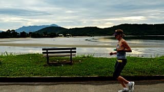 İsveçlilerin yeni sporu ‘Plogging’ çevreyi kurtarıyor