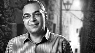 المؤلف والطبيب المصري أحمد خالد توفيق