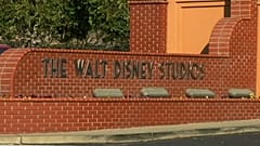 Disney offers to buy Murdoch's Sky News