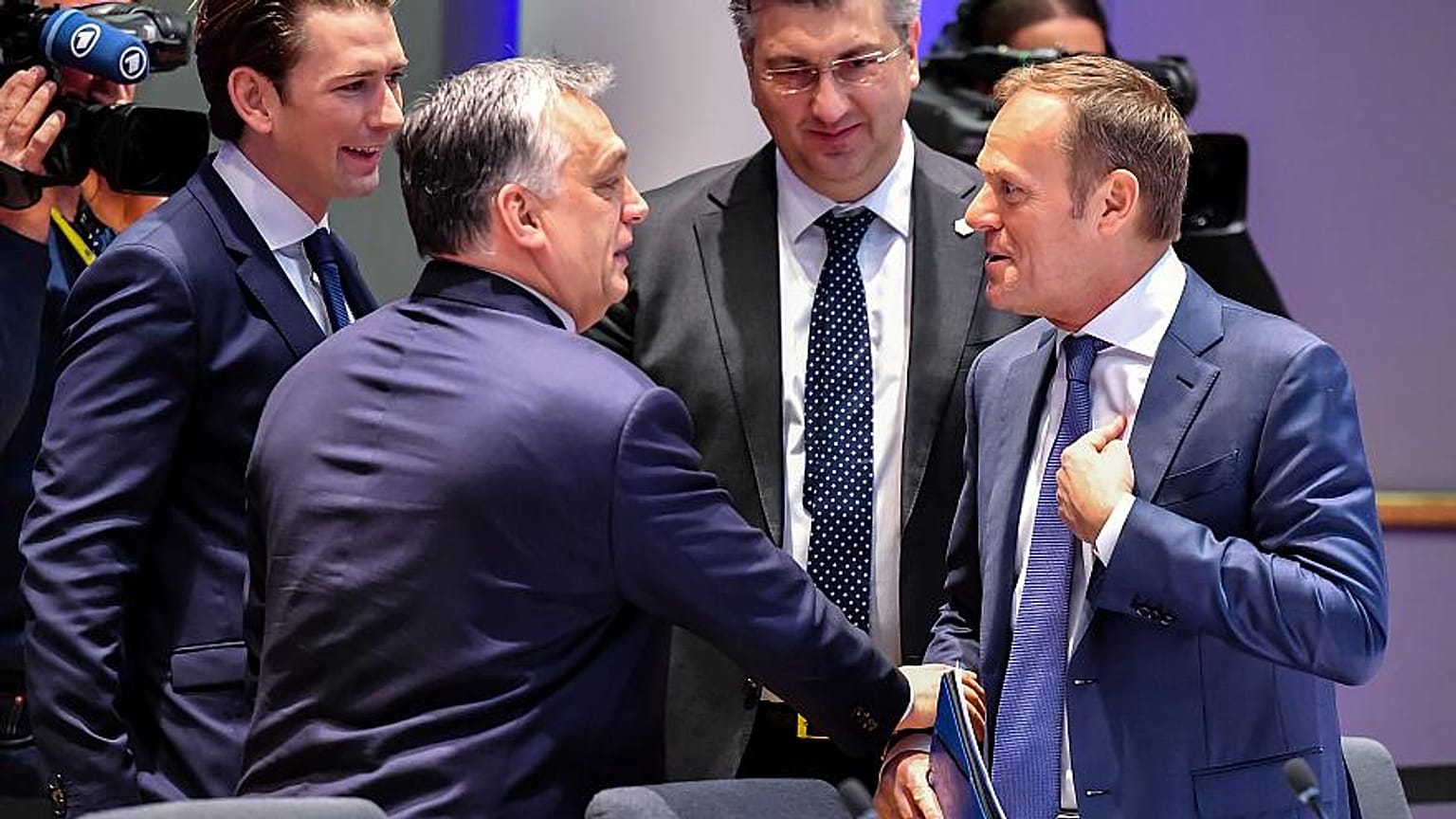 الانتخابات في المجر..ما الذي ينبغي معرفته بشأن الأحزاب المعادية لأوروبا؟