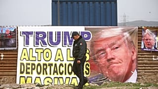 Esteja ou não a caravana de imigrantes a chegar, Trump quer militares na fronteira 
