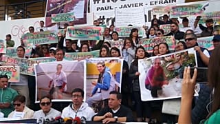Los familiares de los periodistas secuestrados piden cautela a los medios