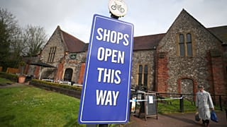 Visszatért az élet Salisbury-be