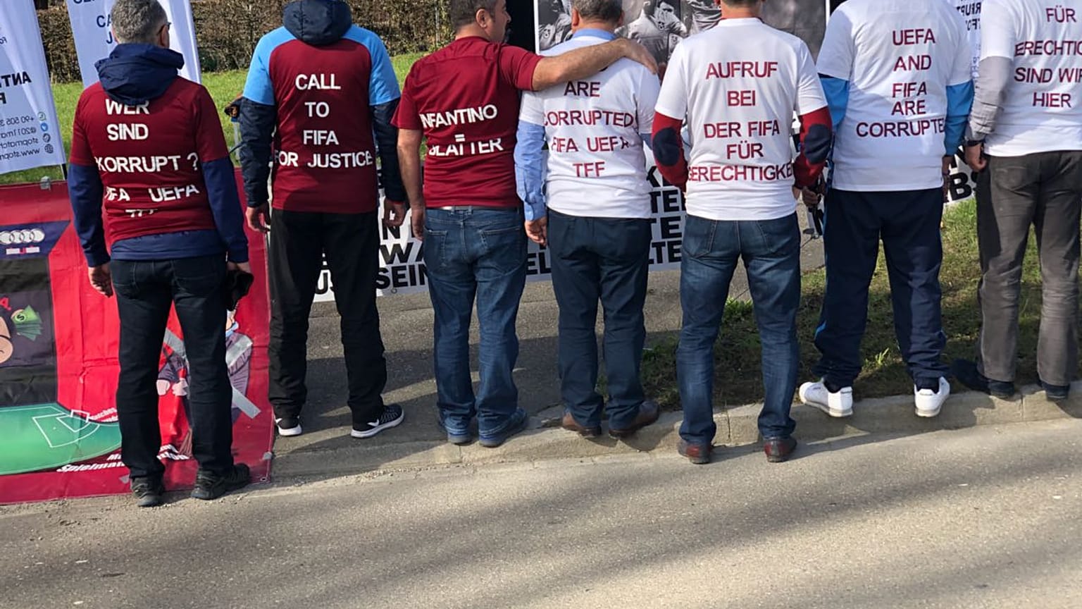 FIFA önünde çadır kuran Trabzonsporlular: "Açlık grevine de gideriz"