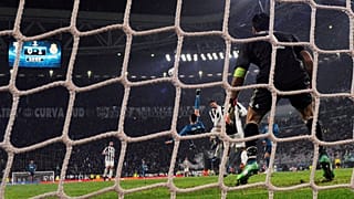O momento de ronaldo que deixou Buffon pregado no relvado