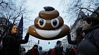 Altro che fake news, l'Ungheria ha il problema dei partiti fake