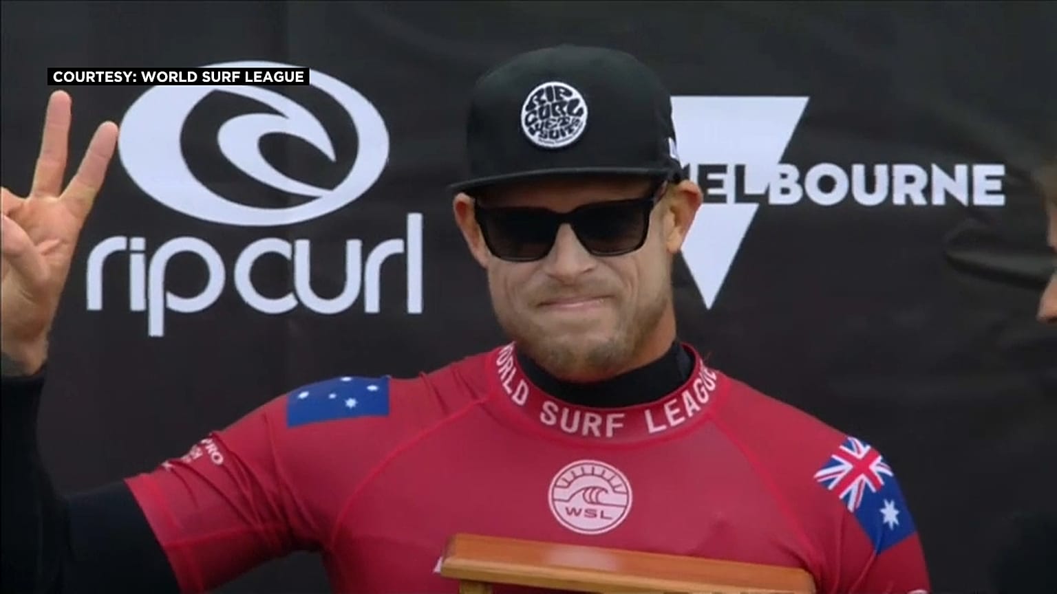 Surf: Fanning chiude l'ultima gara al secondo posto