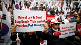 Demonstrations in support of Park Geun-hye