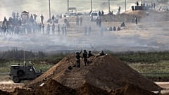 وفاة مصاب في غزة يرفع عدد القتلى الفلسطينيين إلى 20