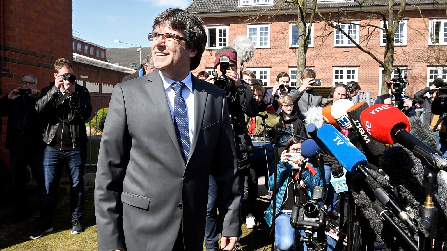 Puigdemont sale bajo fianza de la cárcel de Neumünster