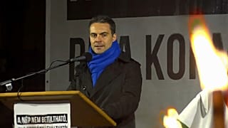 Gábor Vona, de la derecha radical al centro conservador