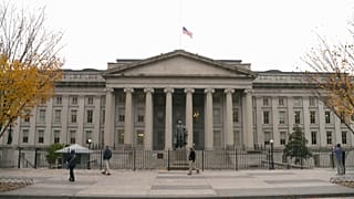 Administração Trump sanciona oligarcas russos