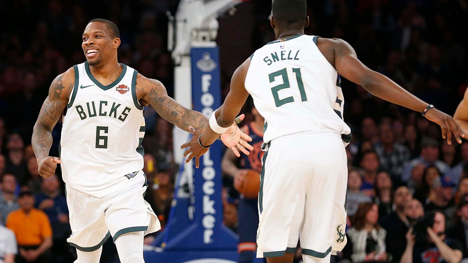 A Bucks nyert New Yorkban