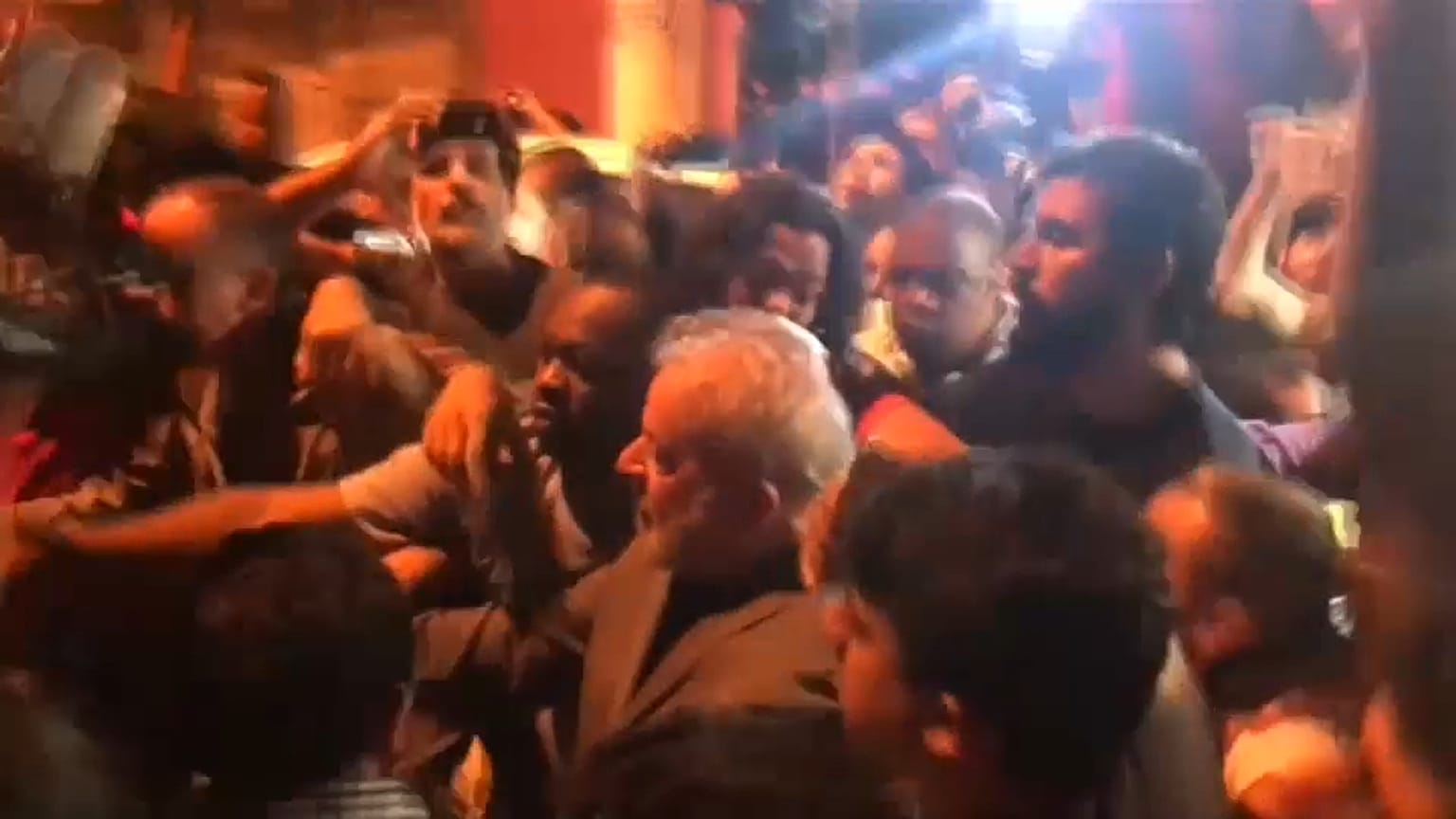 Lula da Silva ya está en prisión 