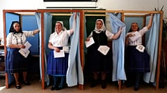 Macaristan’da seçimlere büyük ilgi