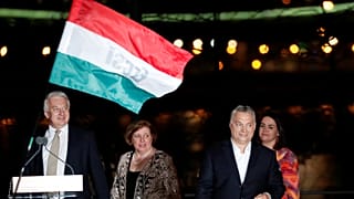 Eleições na Hungria: Viktor Orbán vence e membros da oposição demitem-se