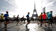 Paris-Marathon: Lonyangata und Saina machen das Rennen