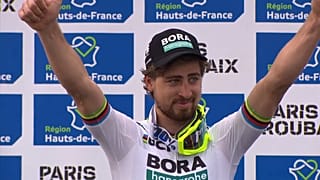 Sagan abrillanta el maillot arcoiris