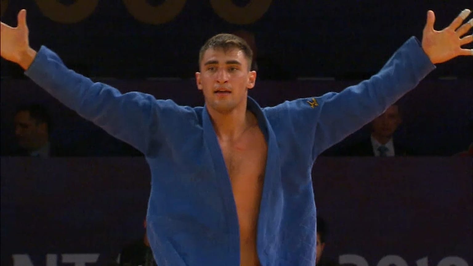 Kotsoiev se cuela en la fiesta de Kosovo
