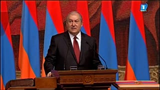 Le nouveau président arménien prête serment